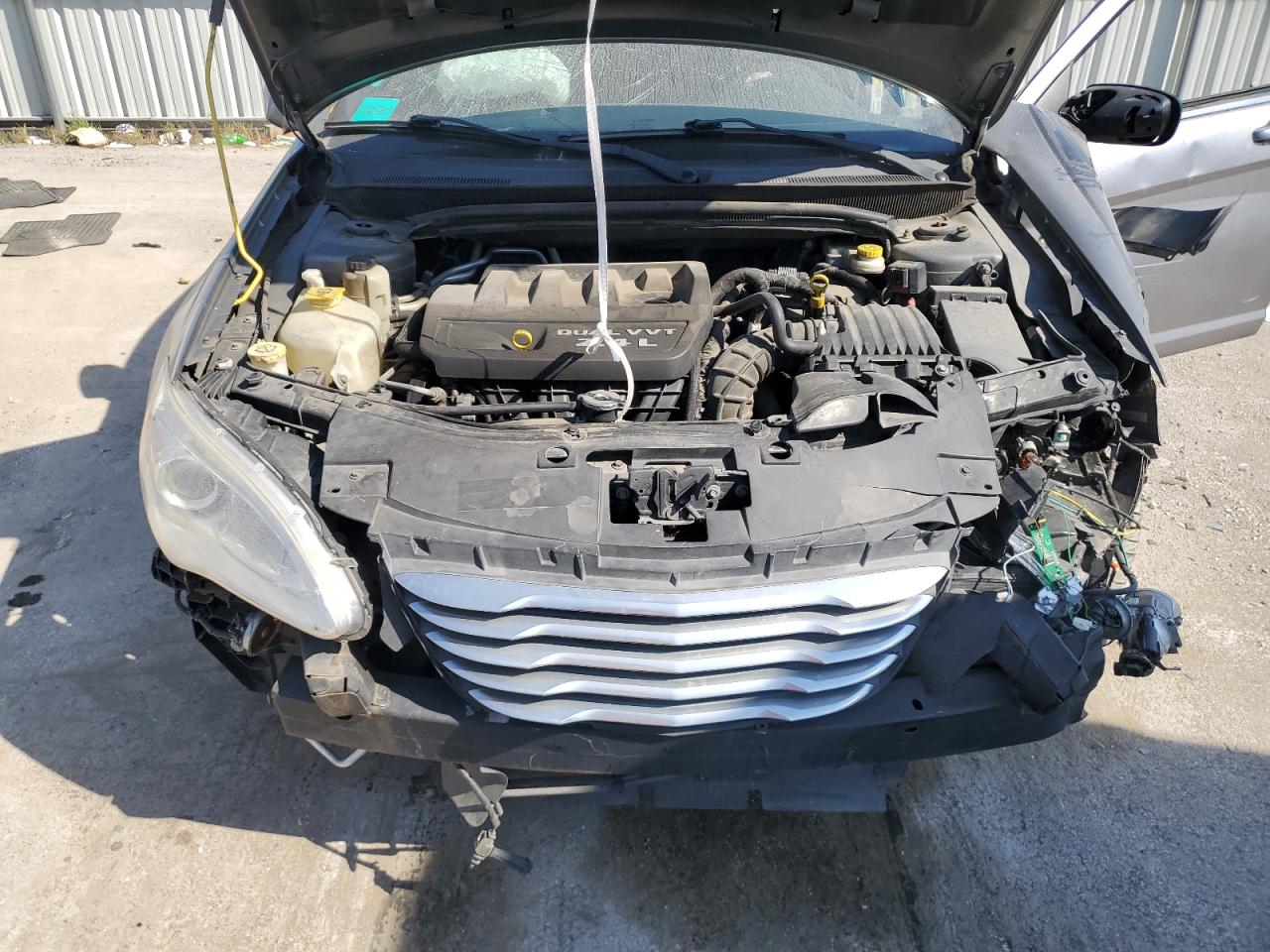 2012 Chrysler 200 Lx VIN: 1C3CCBAB1CN318589 Lot: 85273925