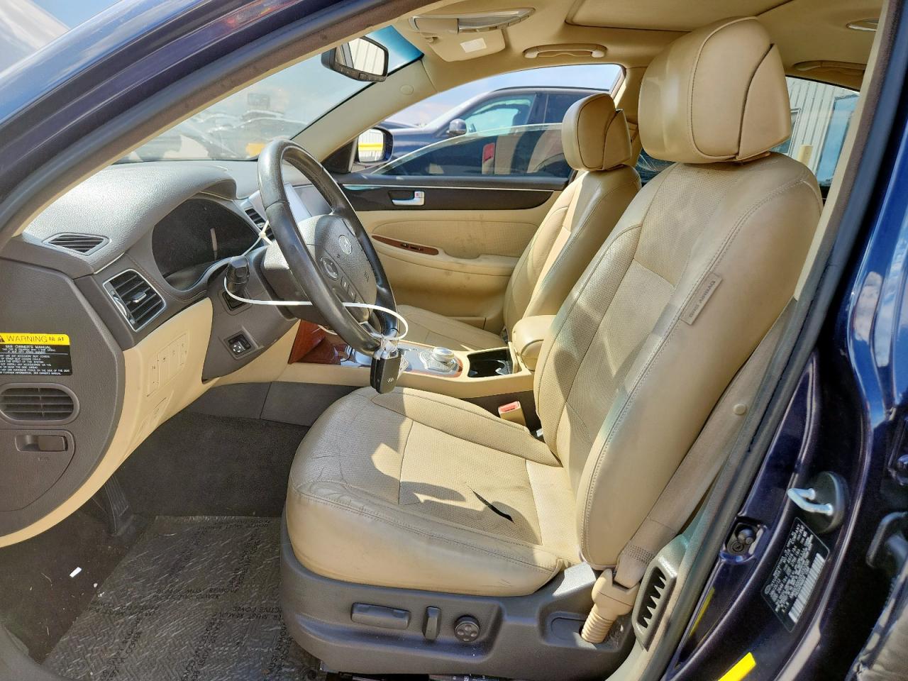 2013 Hyundai Genesis 3.8L VIN: KMHGC4DD2DU232300 Lot: 85719285