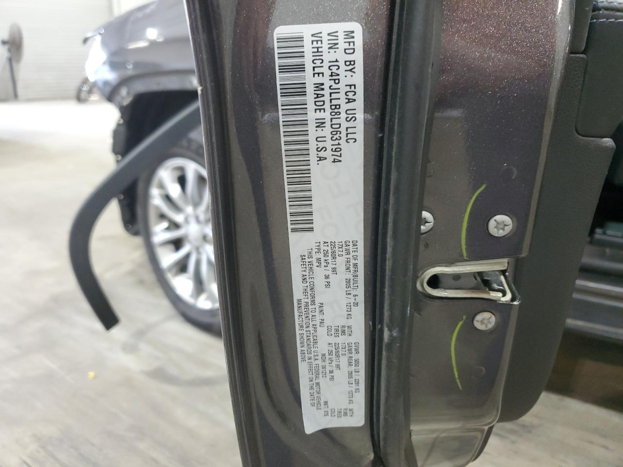 2020 Jeep Cherokee Latitude Plus VIN: 1C4PJLLB8LD631974 Lot: 86841775