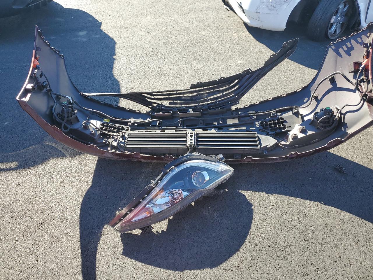 2018 Chrysler Pacifica Hybrid Touring L VIN: 2C4RC1L78JR157666 Lot: 87426195