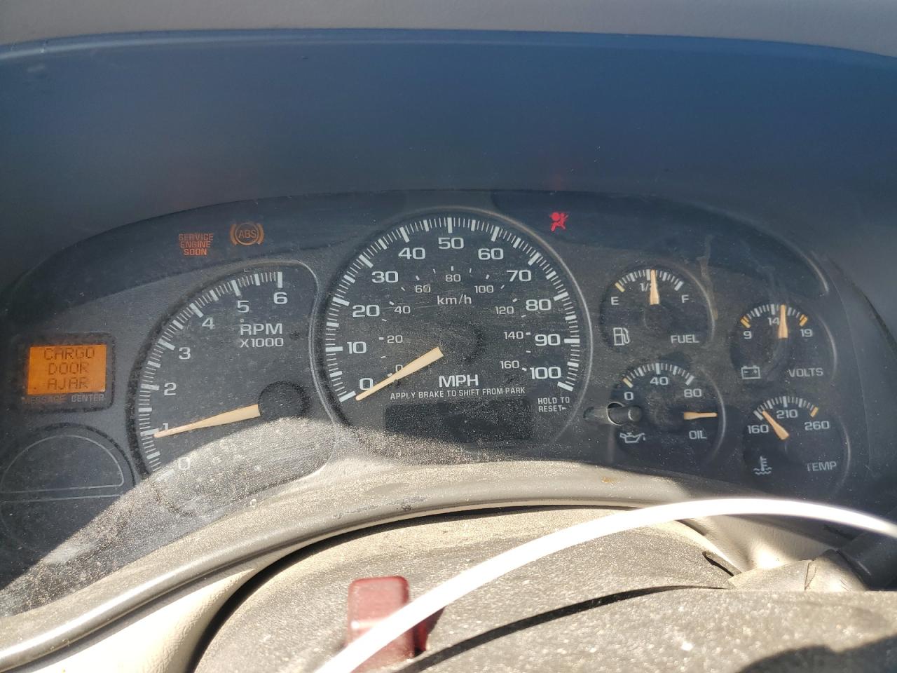 2002 Chevrolet Suburban K1500 VIN: 3GNFK16Z52G182705 Lot: 85576175