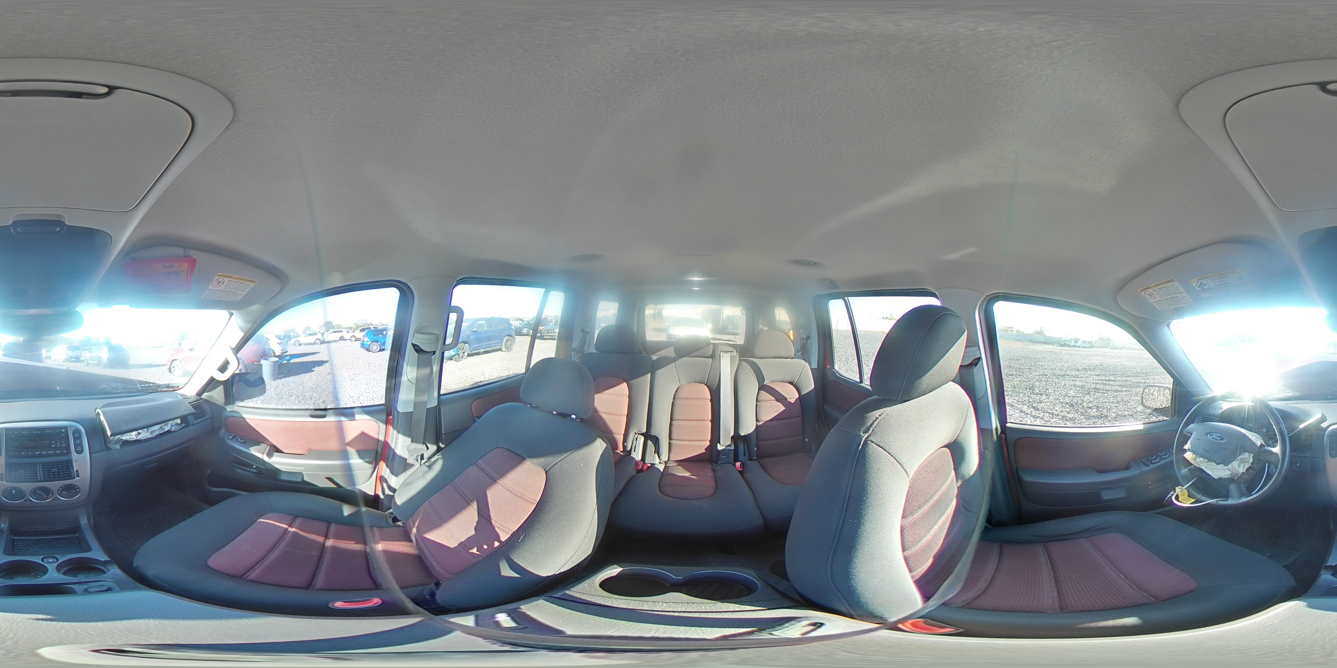 2005 Ford Explorer Xlt VIN: 1FMZU73K85UB87601 Lot: 82281855