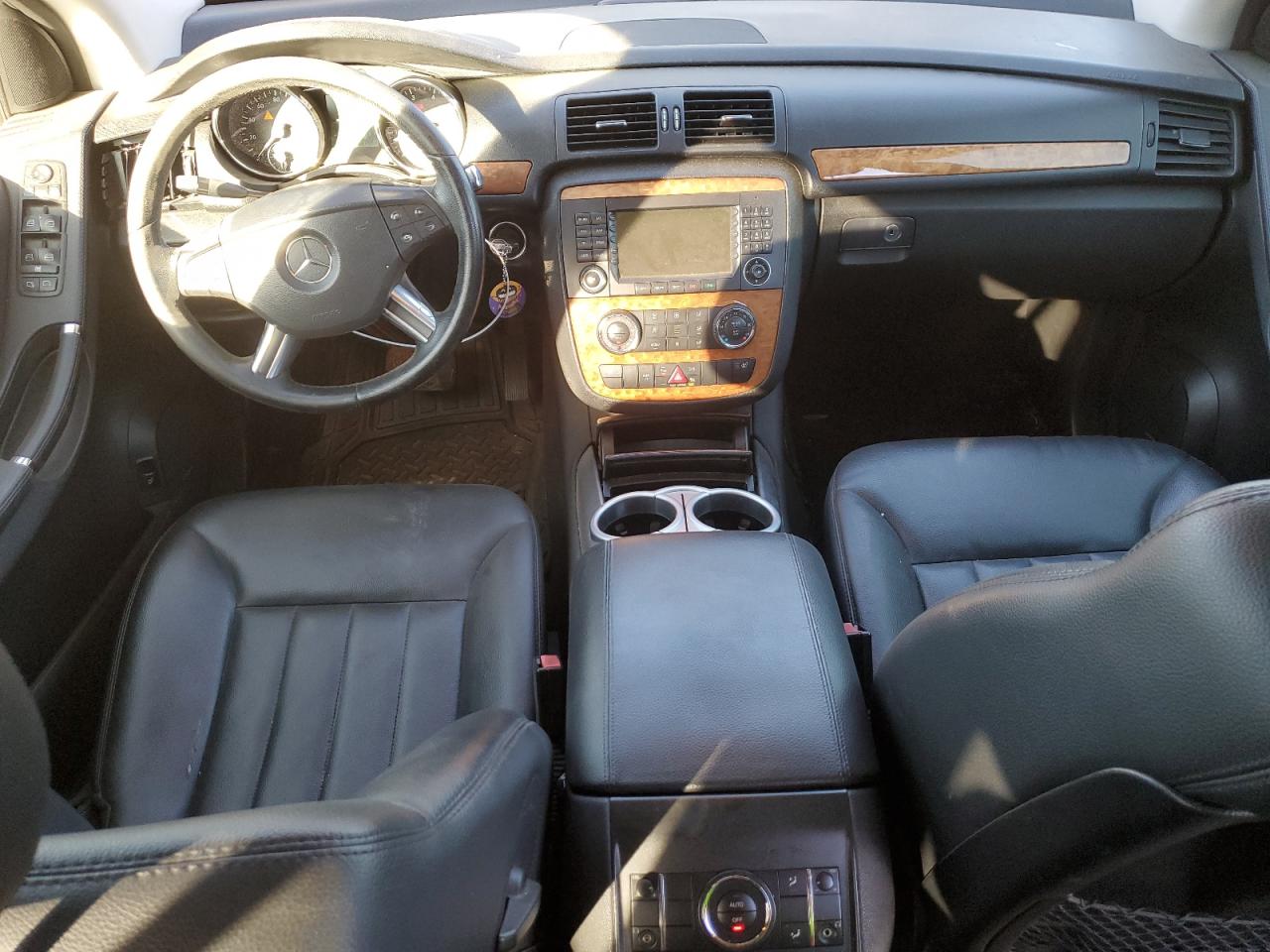 2008 Mercedes-Benz R 350 VIN: 4JGCB65E08A071831 Lot: 90529275