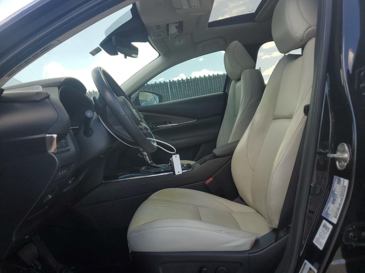 2020 Mazda Cx-30 Premium VIN: 3MVDMAEM2LM136007 Lot: 85753935