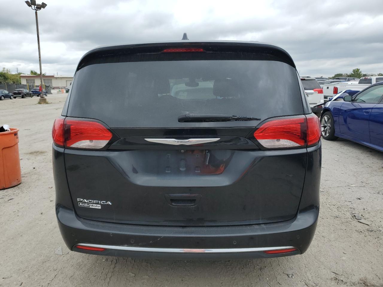 2017 Chrysler Pacifica Touring L VIN: 2C4RC1BG8HR540289 Lot: 85316845