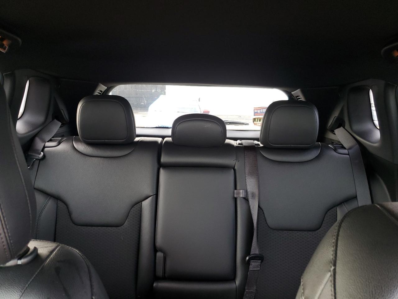 2025 Jeep Compass Latitude VIN: 3C4NJDBNXST527083 Lot: 81988165