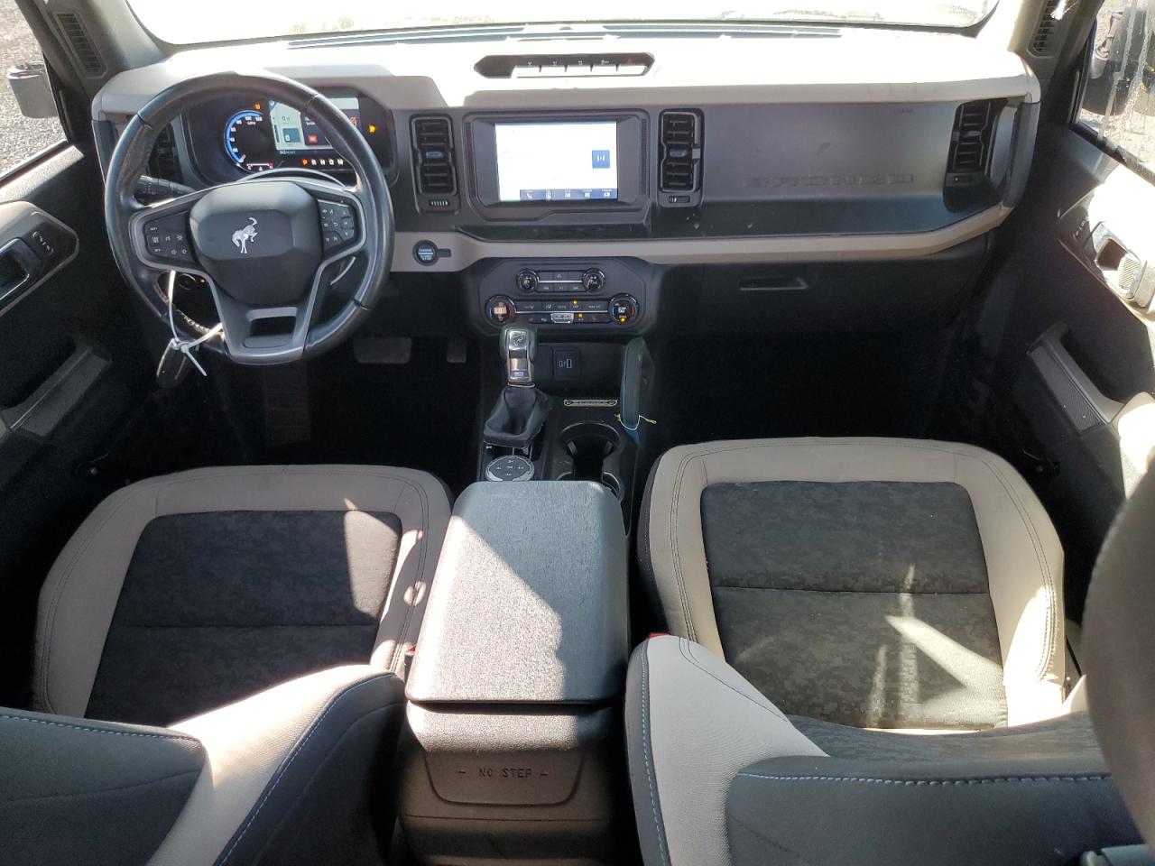 2023 Ford Bronco Base VIN: 1FMEE5DP5PLB46328 Lot: 90462985