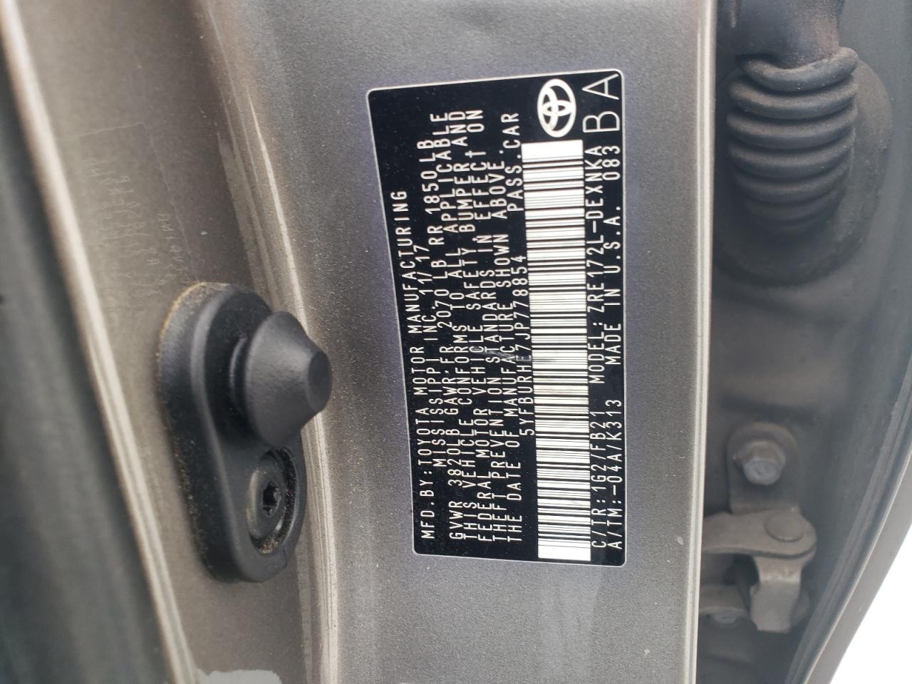 2018 Toyota Corolla L VIN: 5YFBURHE7JP778854 Lot: 84785965