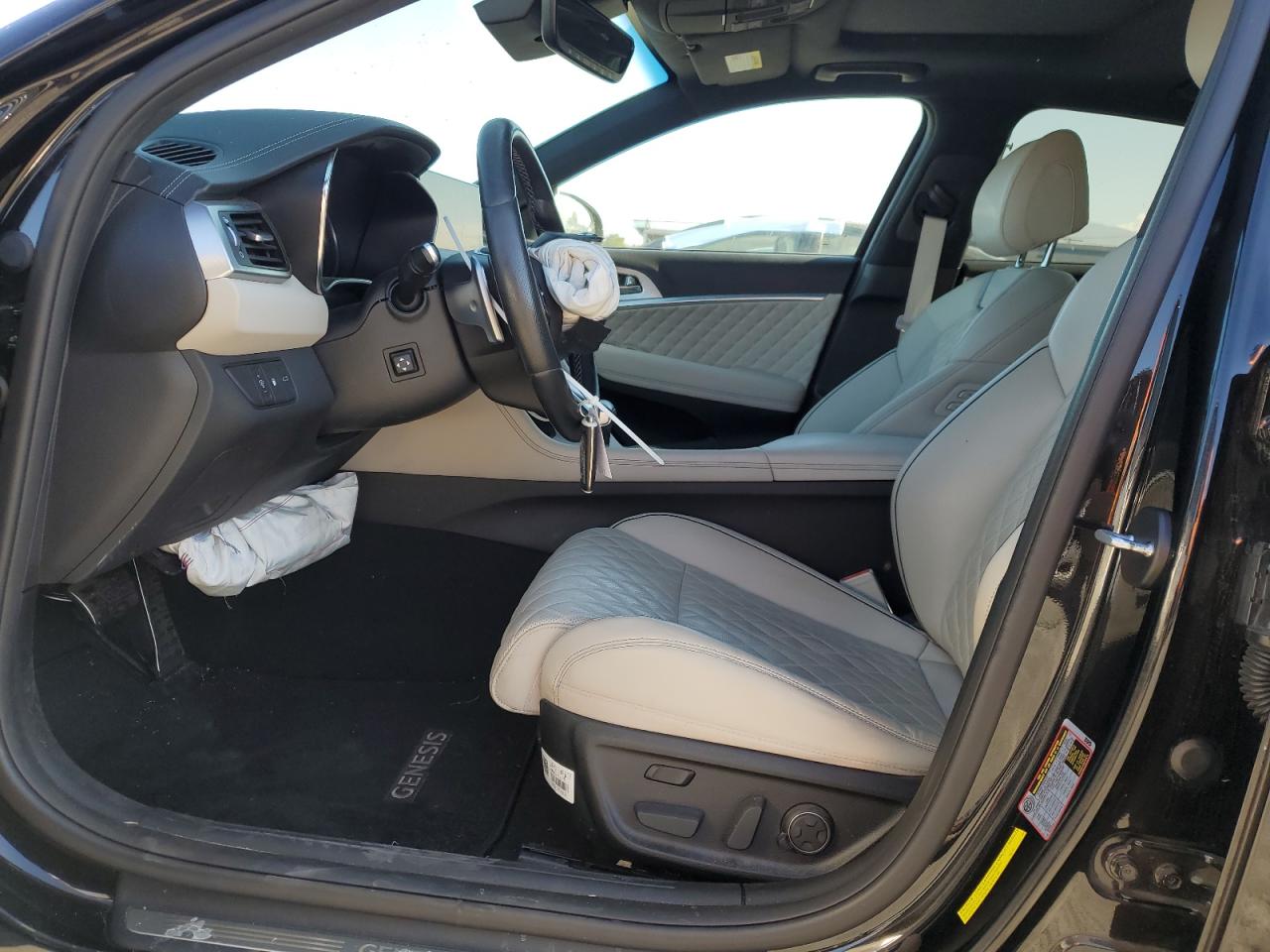 2022 Genesis G70 Base VIN: KMTG54TE3NU099106 Lot: 86132395