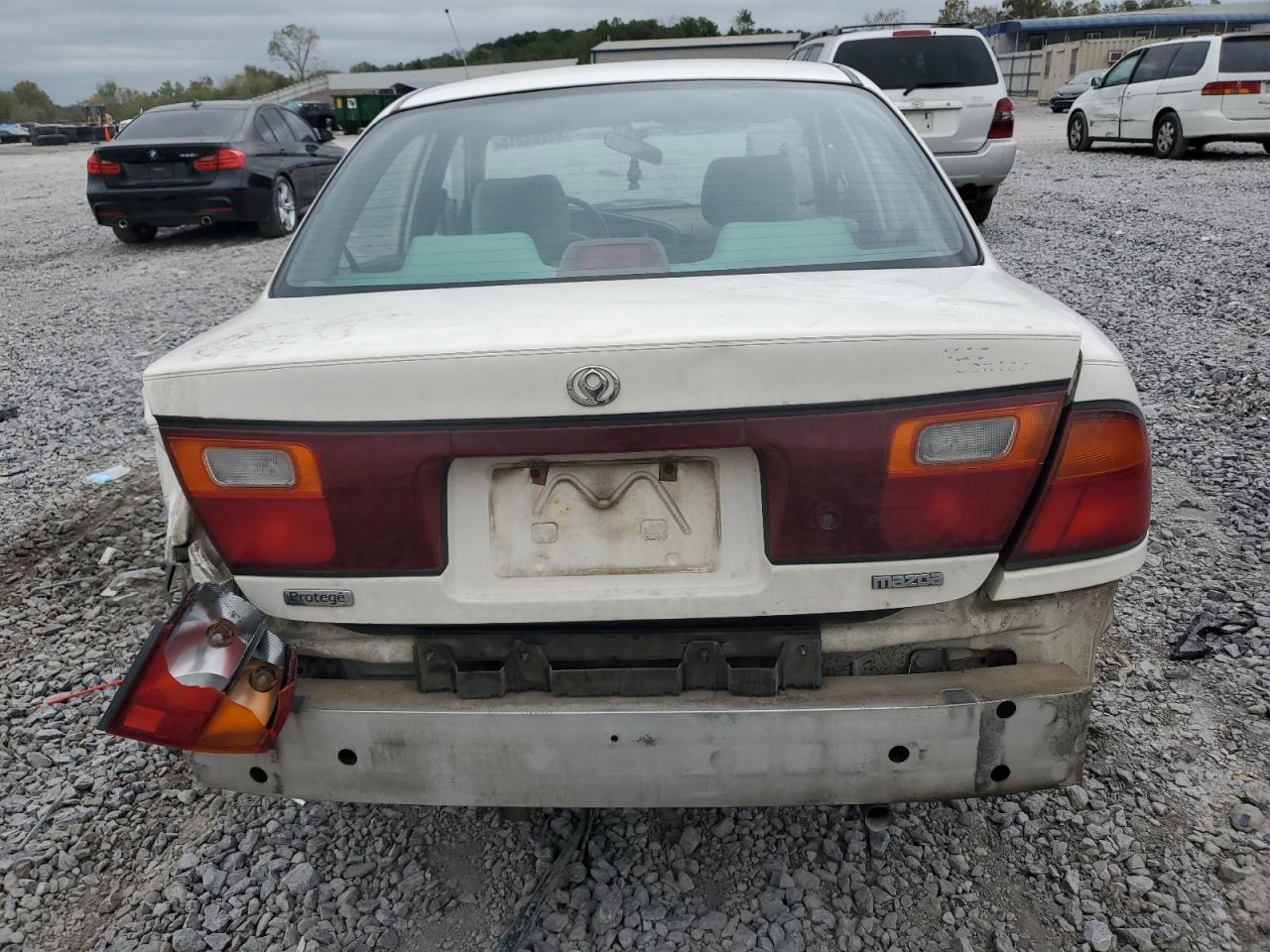 1996 Mazda Protege Dx VIN: JM1BB1411T0333839 Lot: 82264215