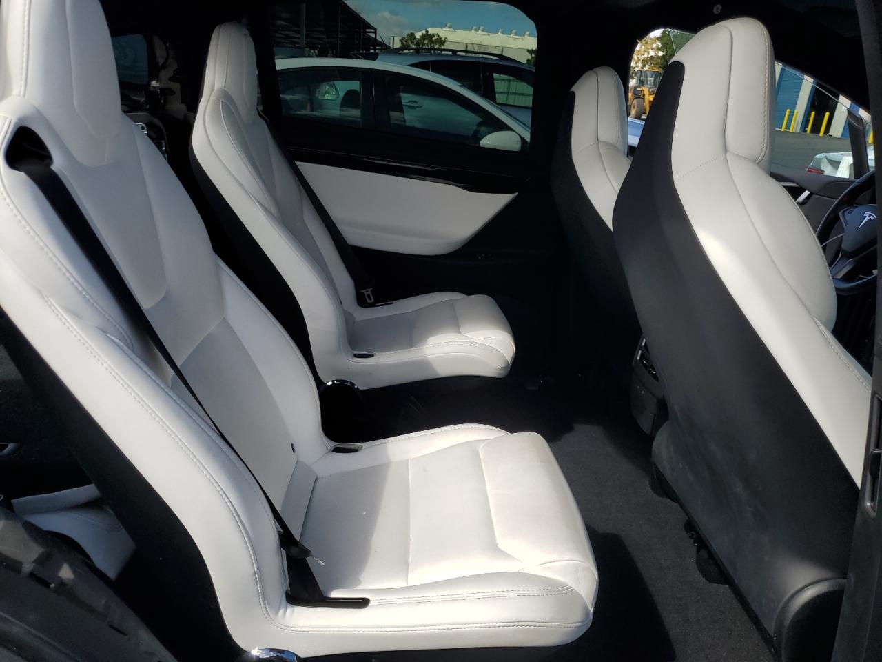 2019 Tesla Model X VIN: 5YJXCBE28KF181039 Lot: 84561745