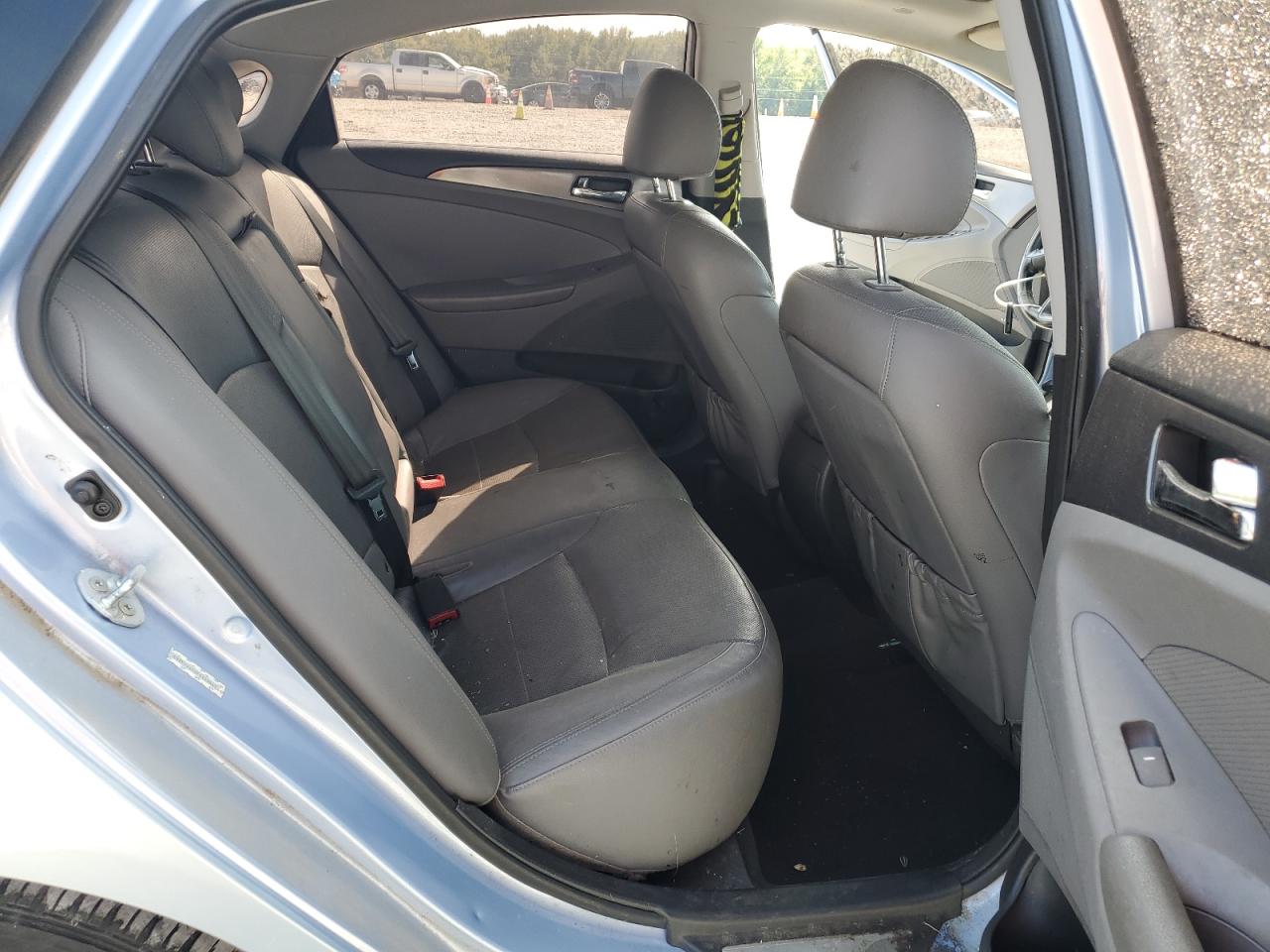 2015 Hyundai Sonata Hybrid VIN: KMHEC4A4XFA129867 Lot: 86265265