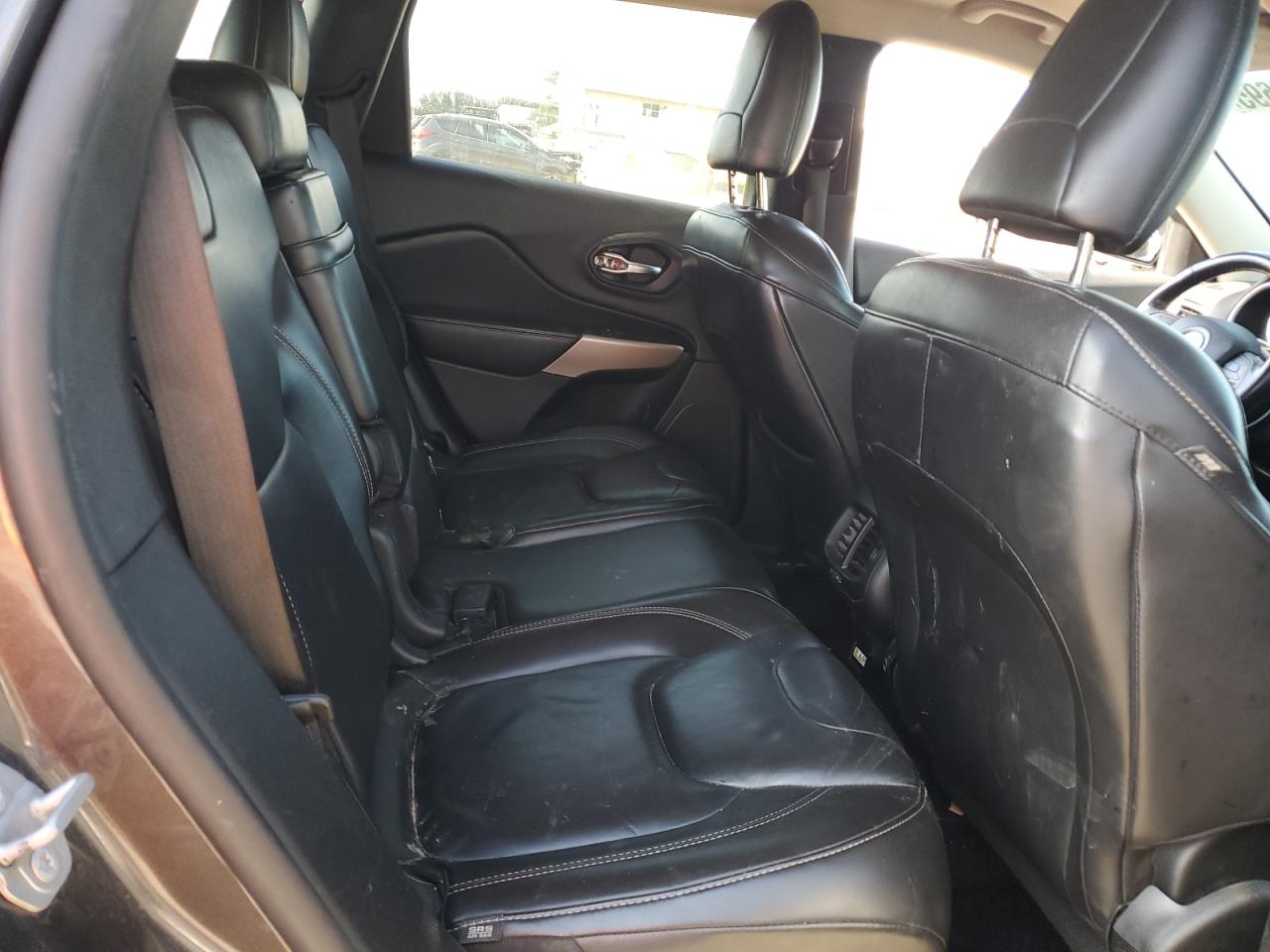 2018 Jeep Cherokee Limited VIN: 1C4PJMDB7JD554919 Lot: 82376695