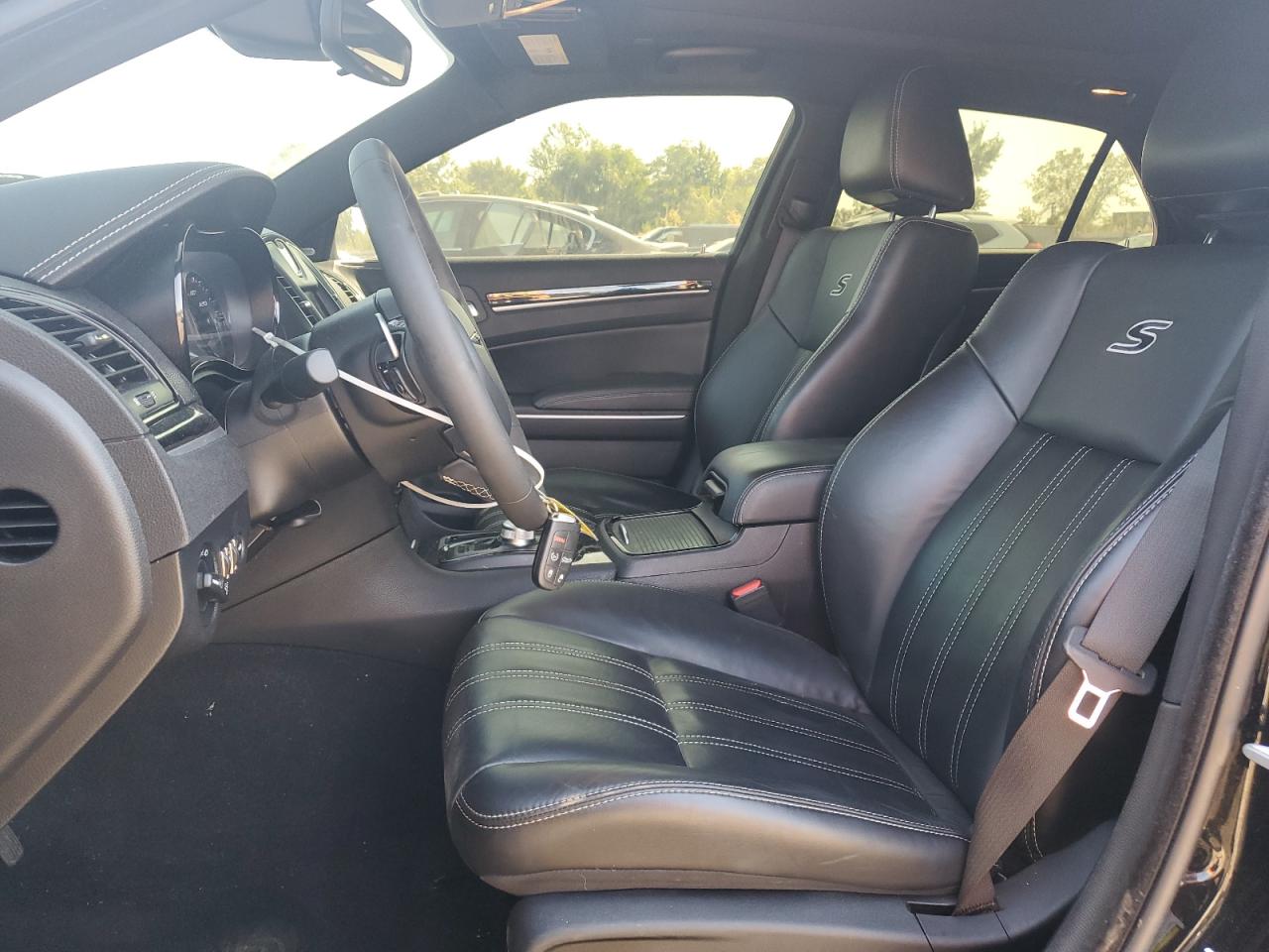 2023 Chrysler 300 S VIN: 2C3CCABG8PH679661 Lot: 84628095