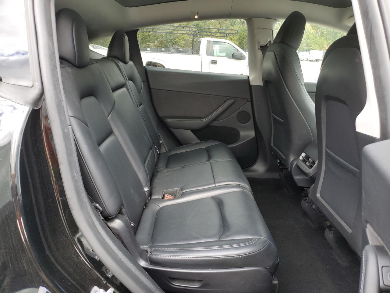 2025 Tesla Model Y VIN: 7SAYGAEE7SF253946 Lot: 86114305