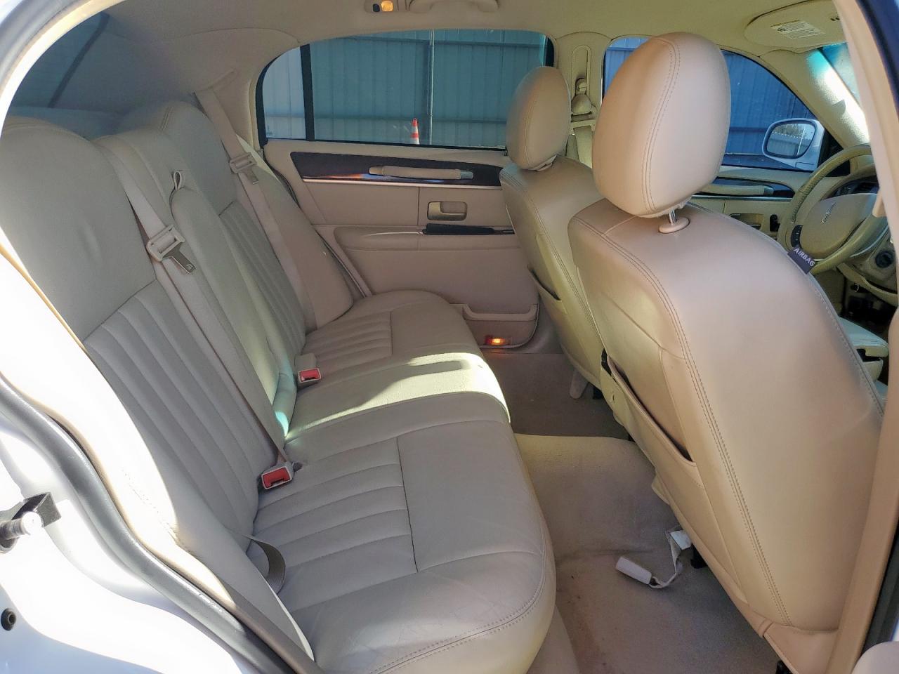 2006 Lincoln Town Car Signature VIN: 1LNHM81W86Y632761 Lot: 82408045