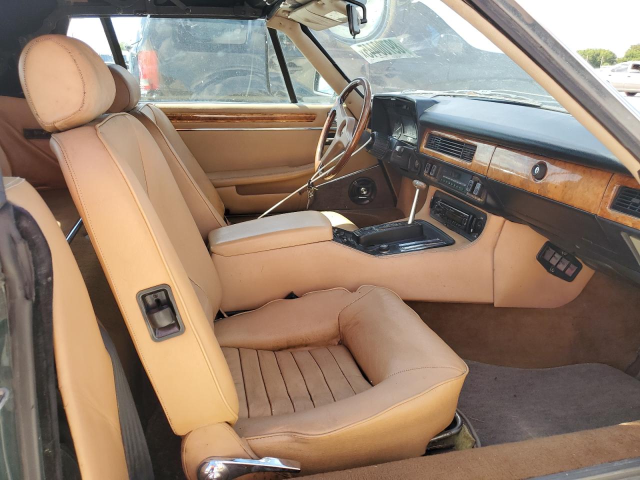 1987 Jaguar Xjs VIN: SAJNV584XHC136093 Lot: 89700445