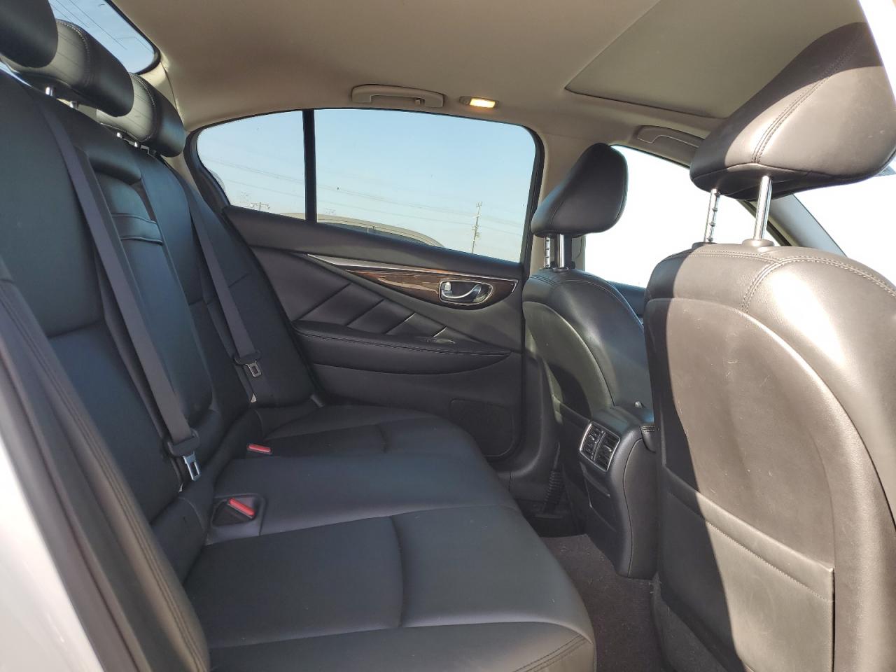 2018 Infiniti Q50 Luxe VIN: JN1EV7AP0JM360541 Lot: 87471545