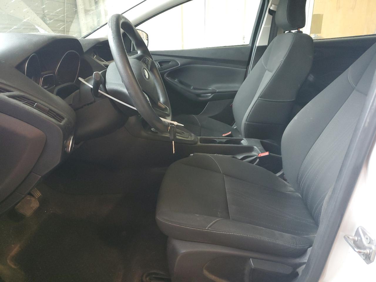 2015 Ford Focus S VIN: 1FADP3E20FL231227 Lot: 85287525