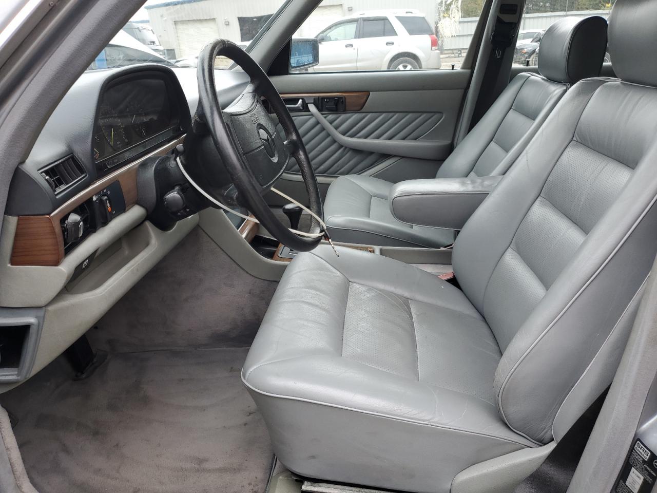 1990 Mercedes-Benz 300 Se VIN: WDBCA24D8LA508779 Lot: 90486405