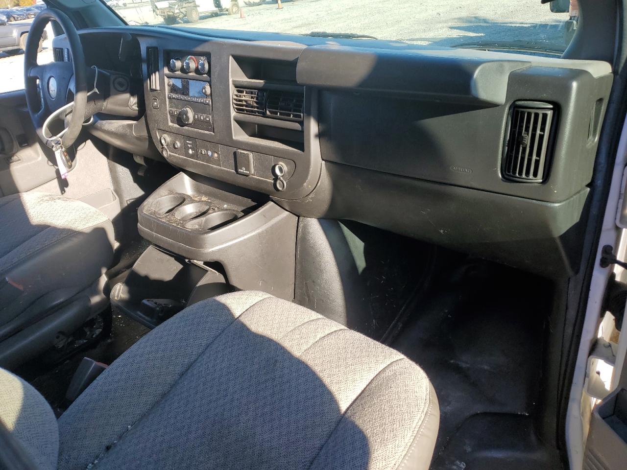 2019 Chevrolet Express G2500 VIN: 1GCWGAFP9K1166868 Lot: 90893465