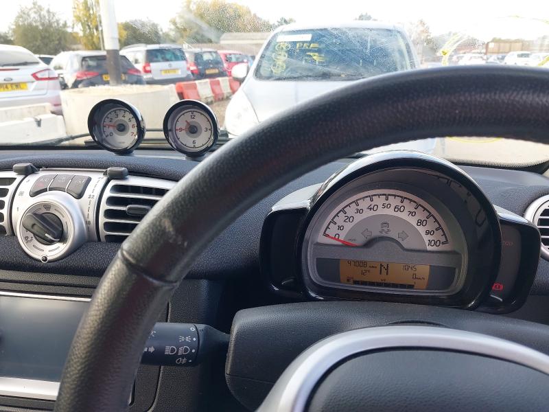 2011 SMART FORTWO COUPE PASSION MHD 2DR SOFTOUCH AUTO [2010]