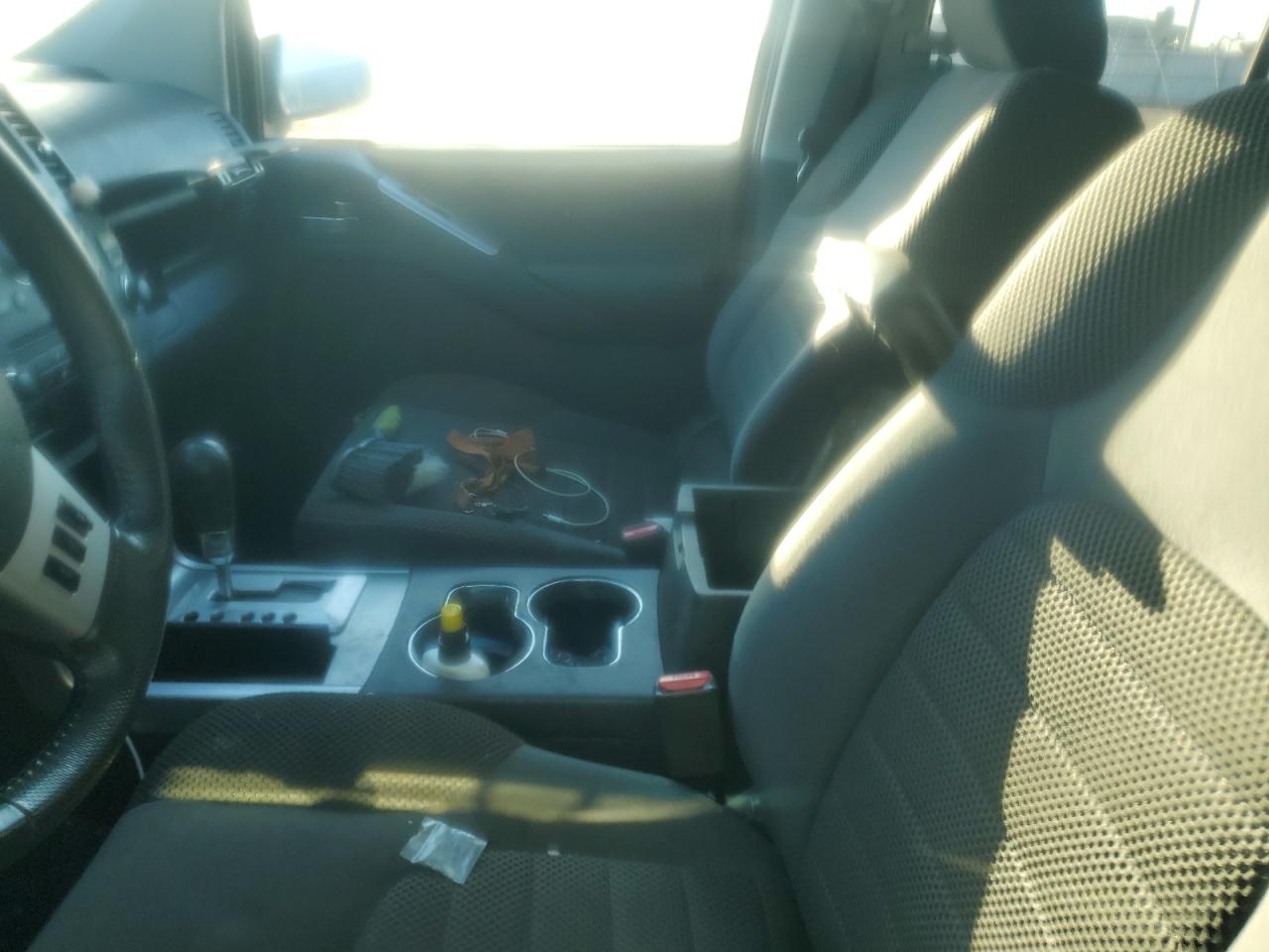 2010 Nissan Pathfinder S VIN: 5N1AR1NB7AC626781 Lot: 84811415