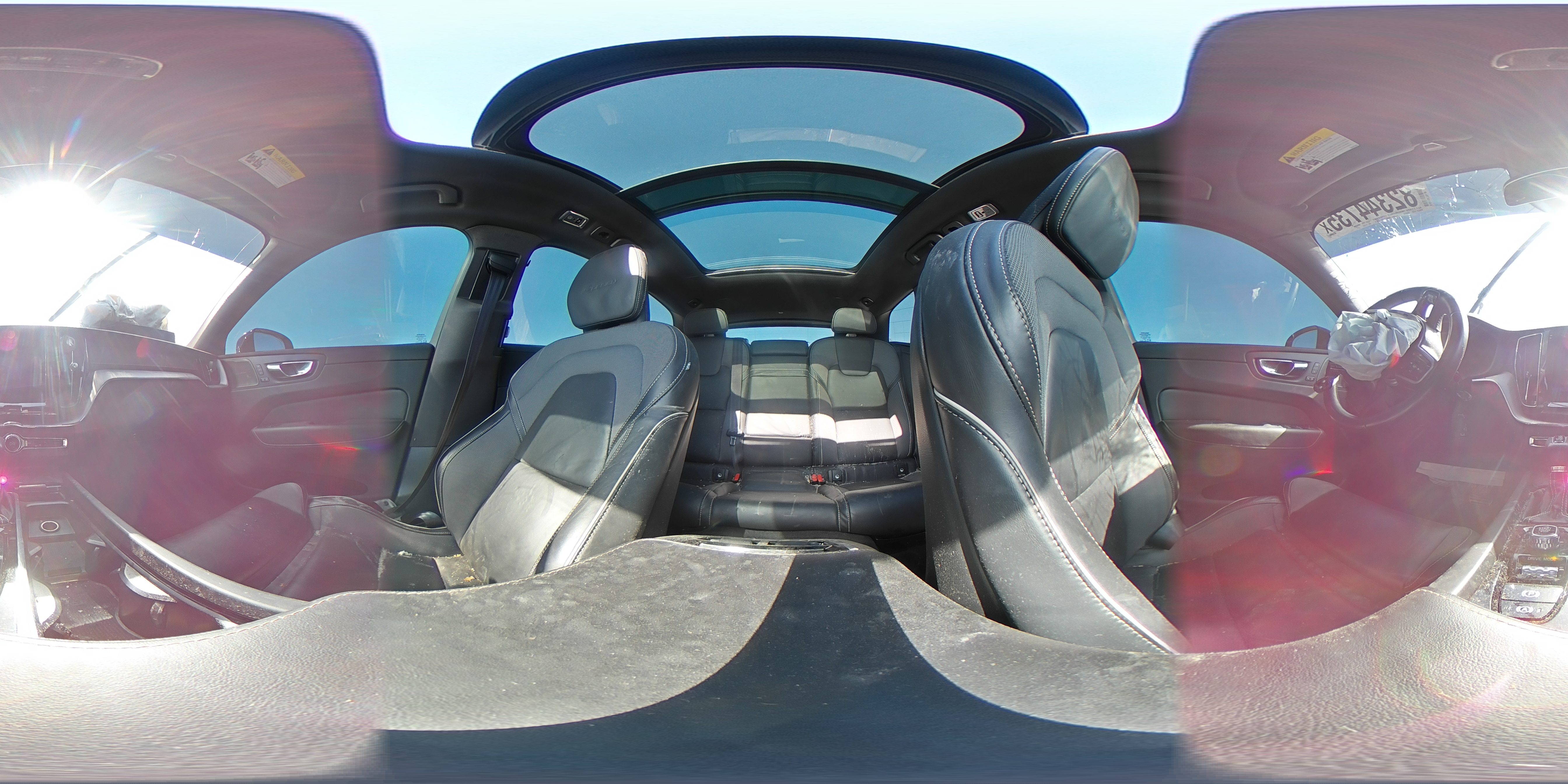 2020 Volvo Xc60 T5 R-Design VIN: YV4102RM6L1411727 Lot: 82344735