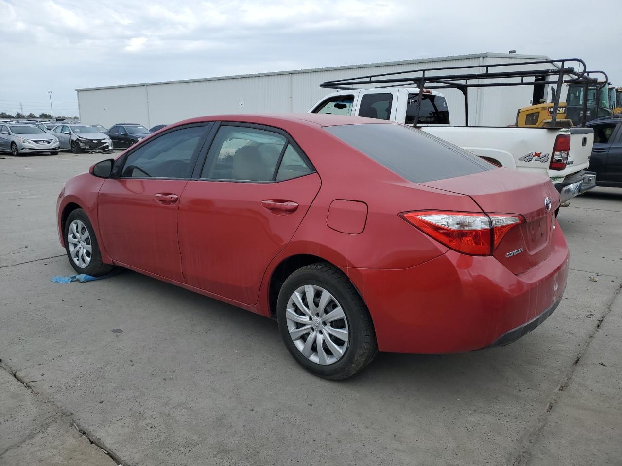 2015 Toyota Corolla L red sedan gas 5YFBURHE6FP224700 photo #3