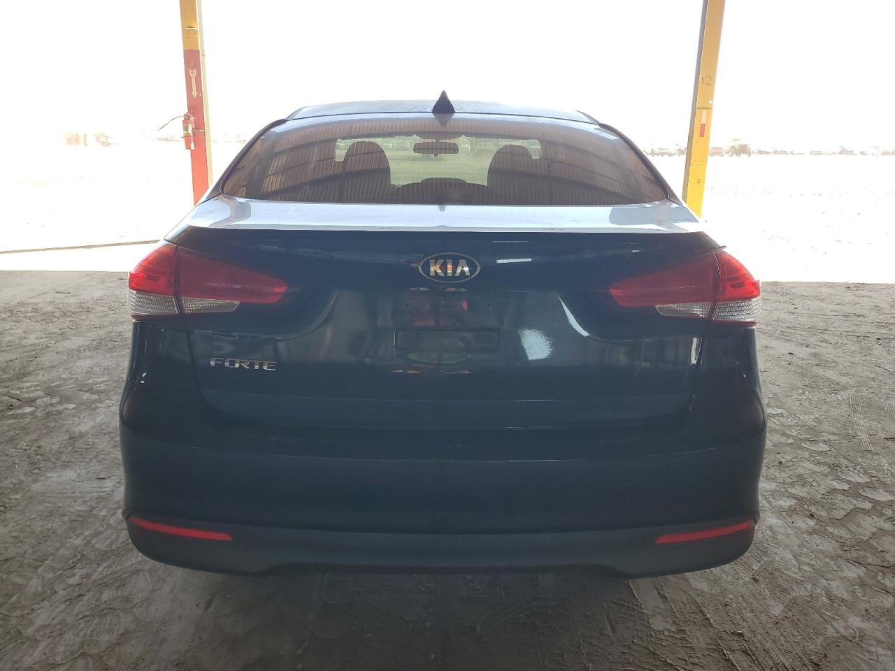 2018 Kia Forte Lx VIN: 3KPFL4A77JE195396 Lot: 82280405