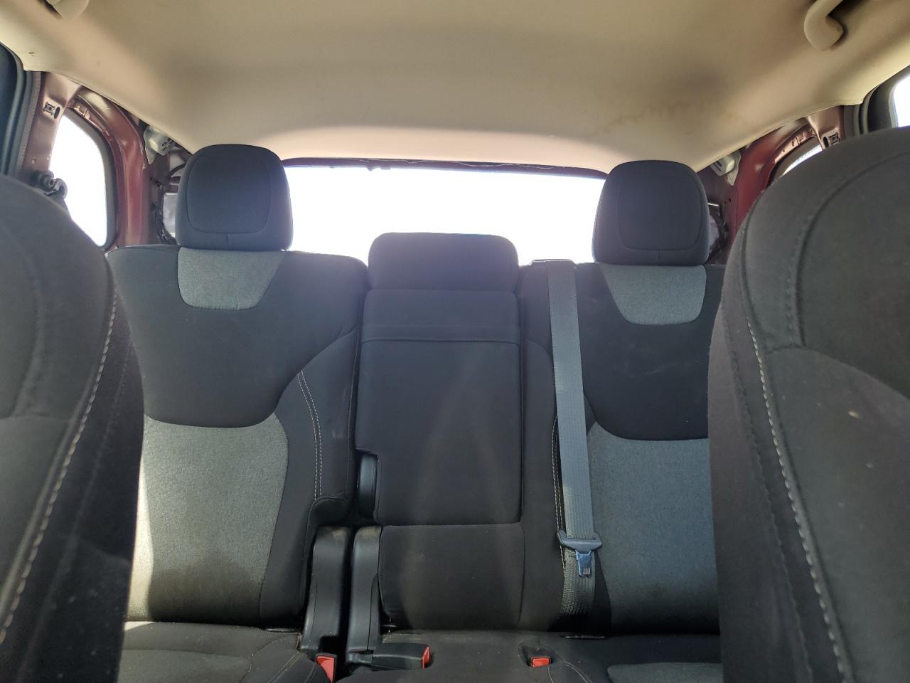 2015 Jeep Cherokee Sport VIN: 1C4PJLAB5FW677662 Lot: 85106935