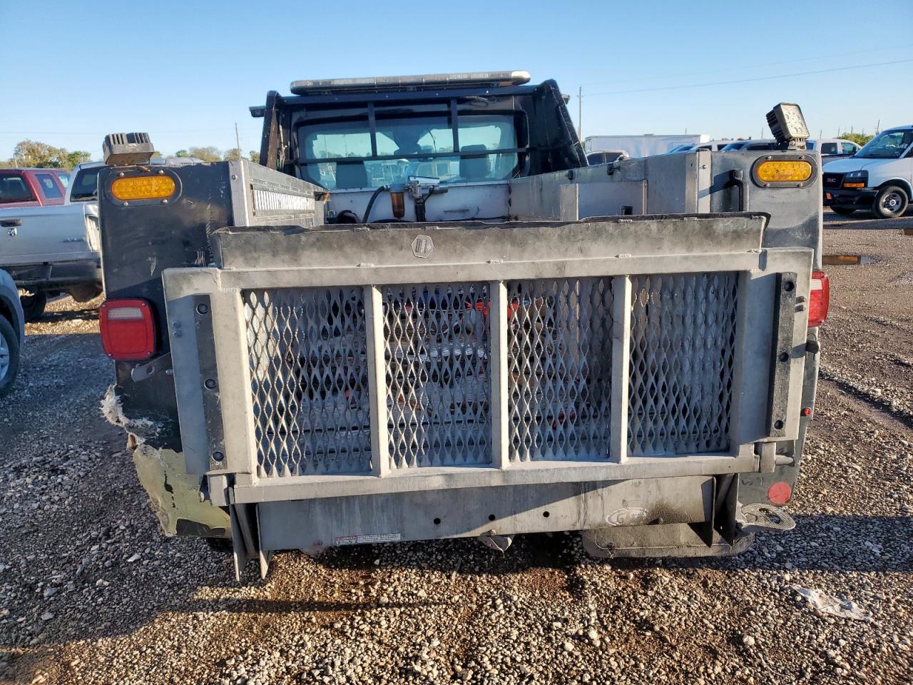 2020 Ford Transit Utility / Service Truck VIN: 1FDBF6Z80LKA35211 Lot: 82756035