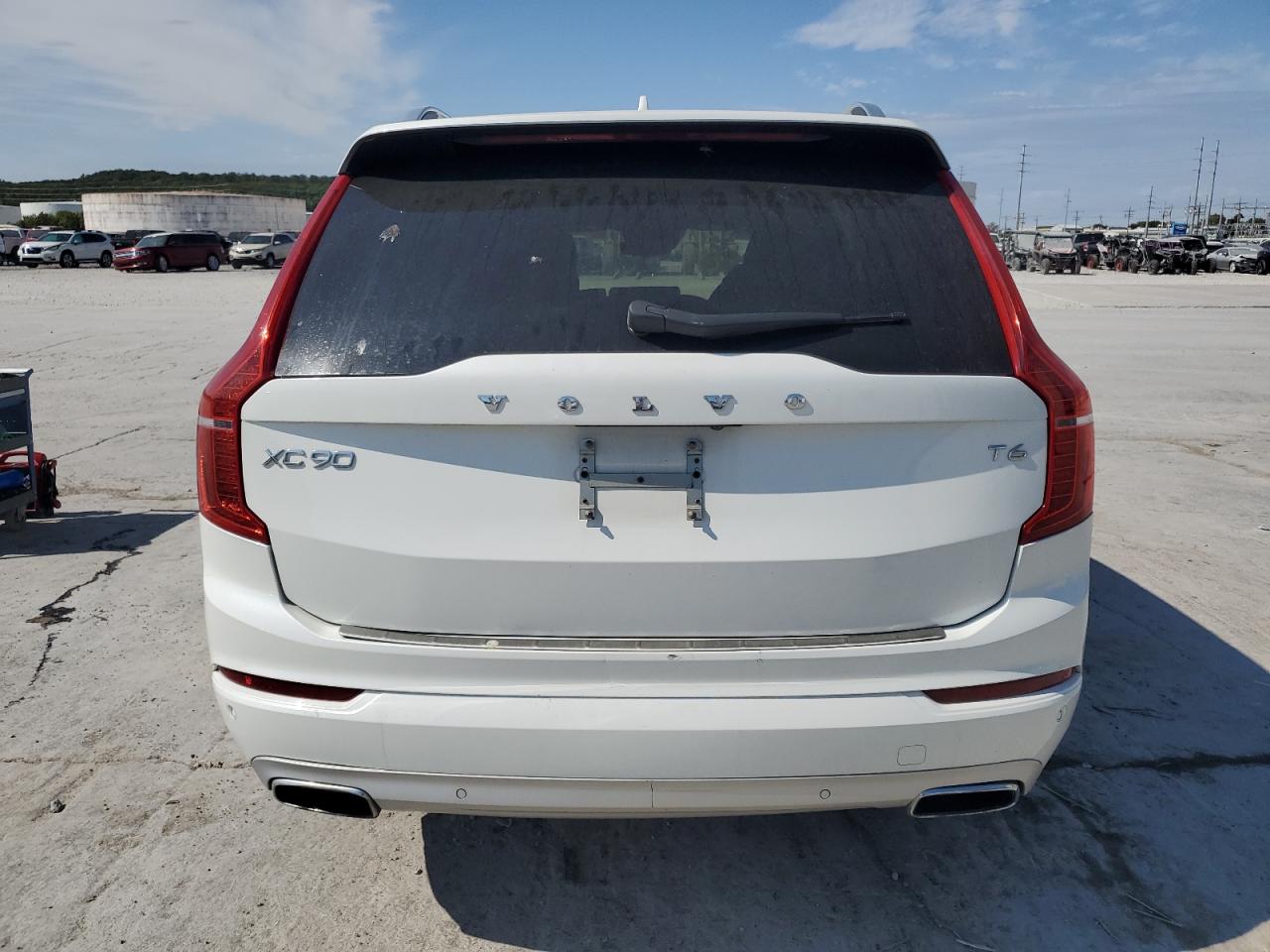 2017 Volvo Xc90 T6 VIN: YV4A22PK9H1154825 Lot: 85368175