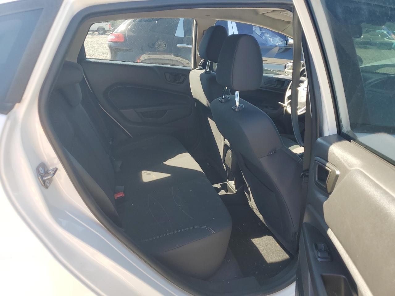 2019 Ford Fiesta Se VIN: 3FADP4EJ3KM101075 Lot: 82209165