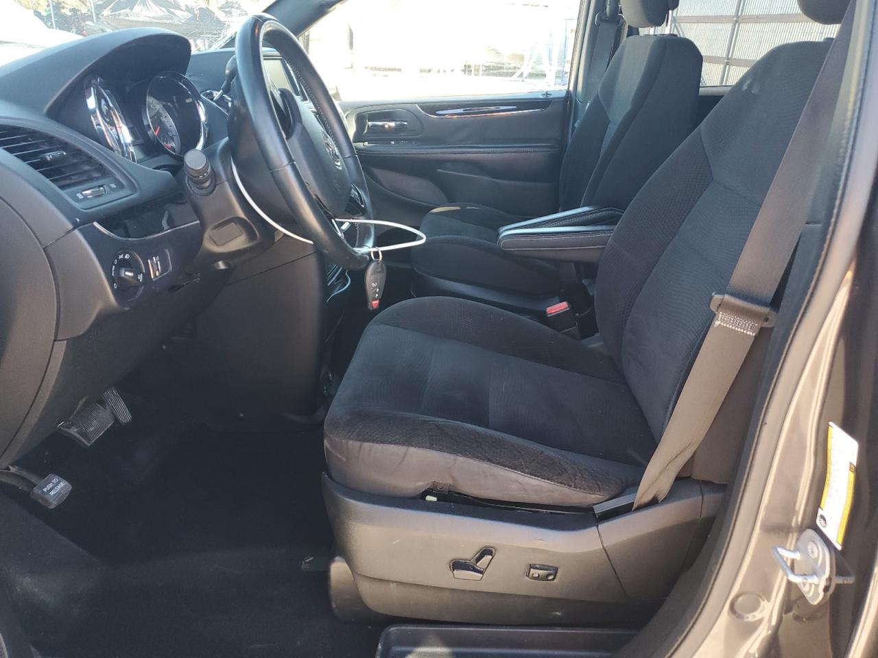 2018 Dodge Grand Caravan Se VIN: 2C4RDGCG5JR302193 Lot: 82628665