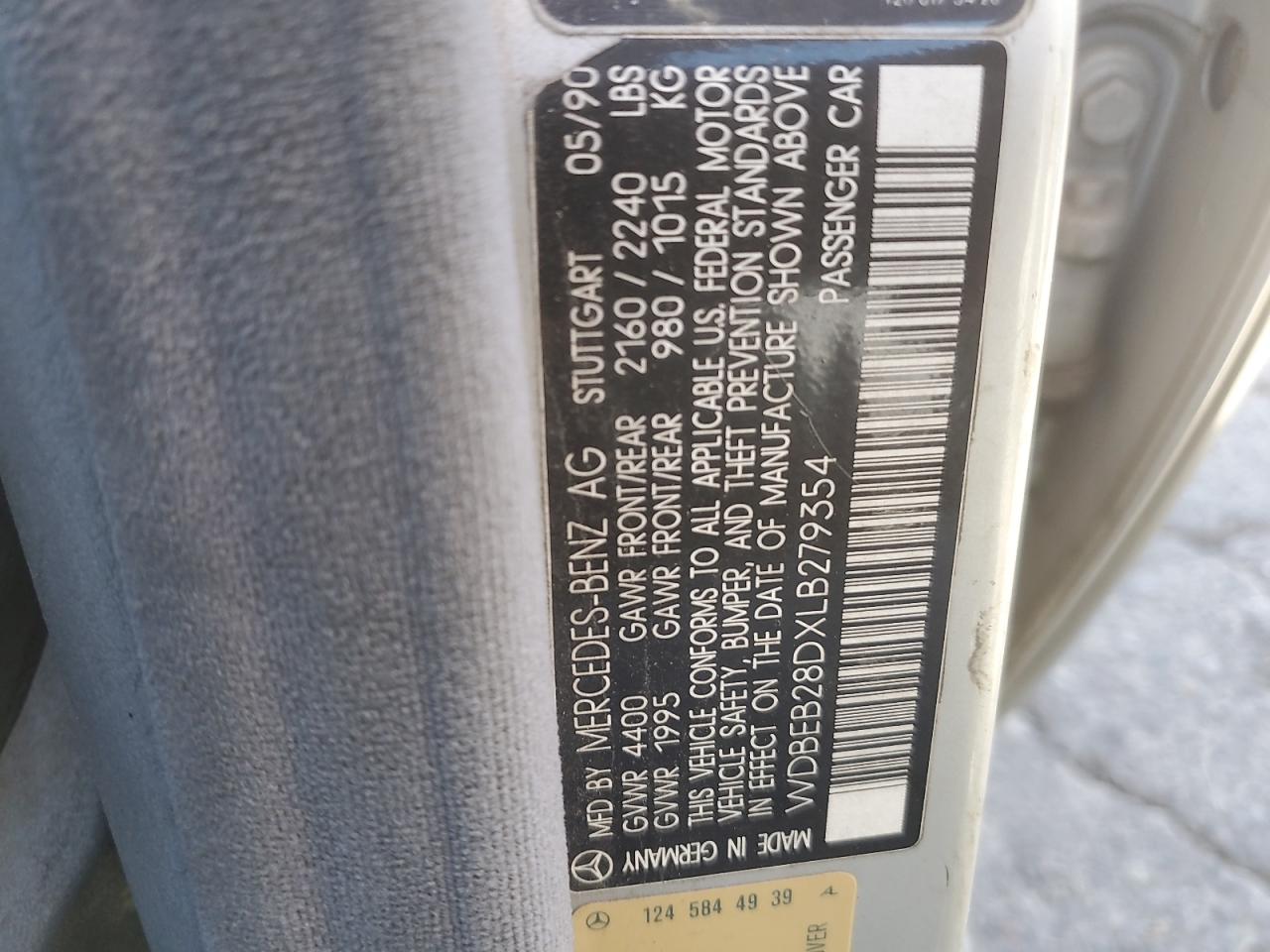 1990 Mercedes-Benz 300 D VIN: WDBEB28DXLB279354 Lot: 86501125