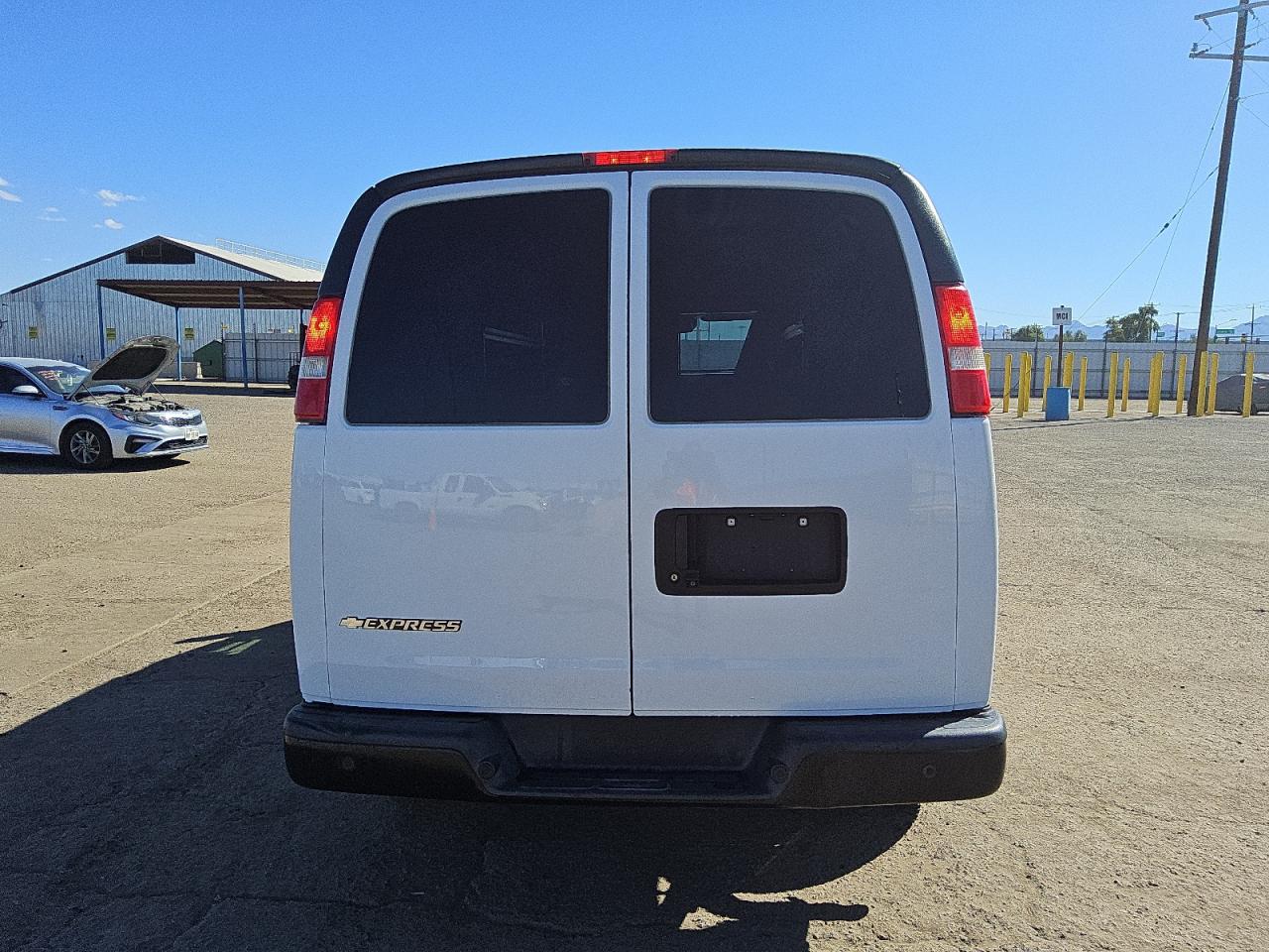 2019 Chevrolet Express G2500 VIN: 1GCWGAFP9K1373230 Lot: 80670815