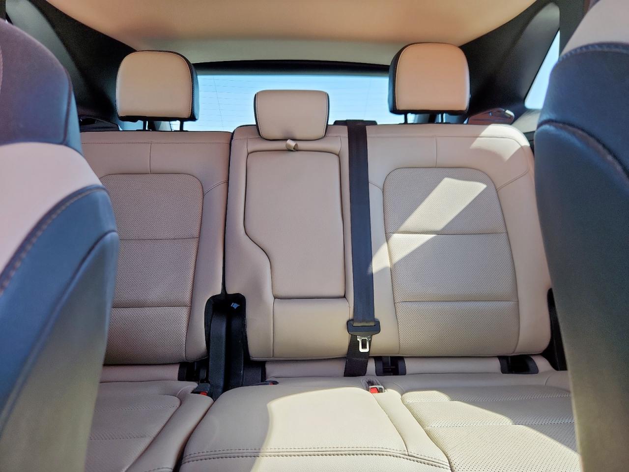 2020 Ford Escape Sel VIN: 1FMCU0H6XLUC15081 Lot: 82302525