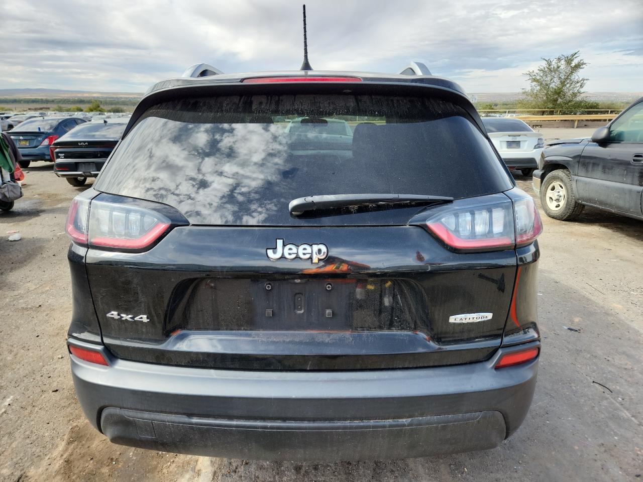 2019 Jeep Cherokee Latitude VIN: 1C4PJMCB5KD437116 Lot: 82453425