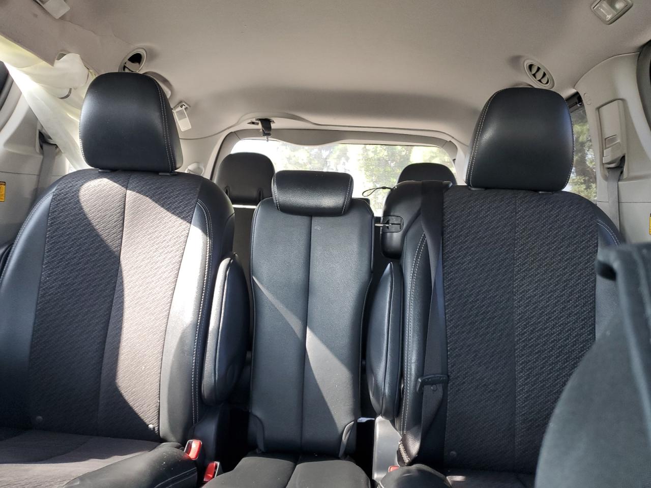 2012 Toyota Sienna Sport VIN: 5TDXK3DC0CS189796 Lot: 81947625