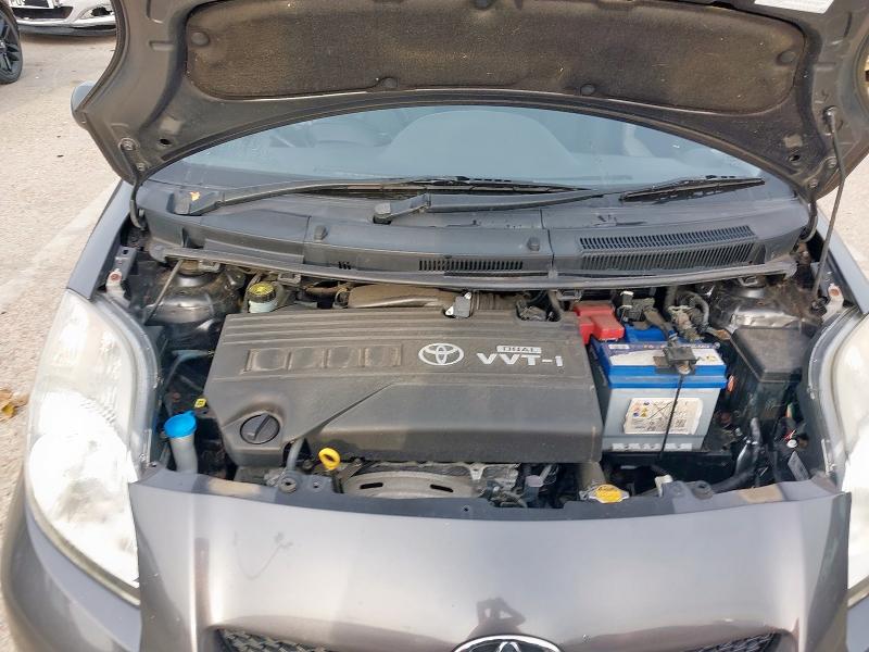 2009 TOYOTA YARIS SR VVT-I S-A 