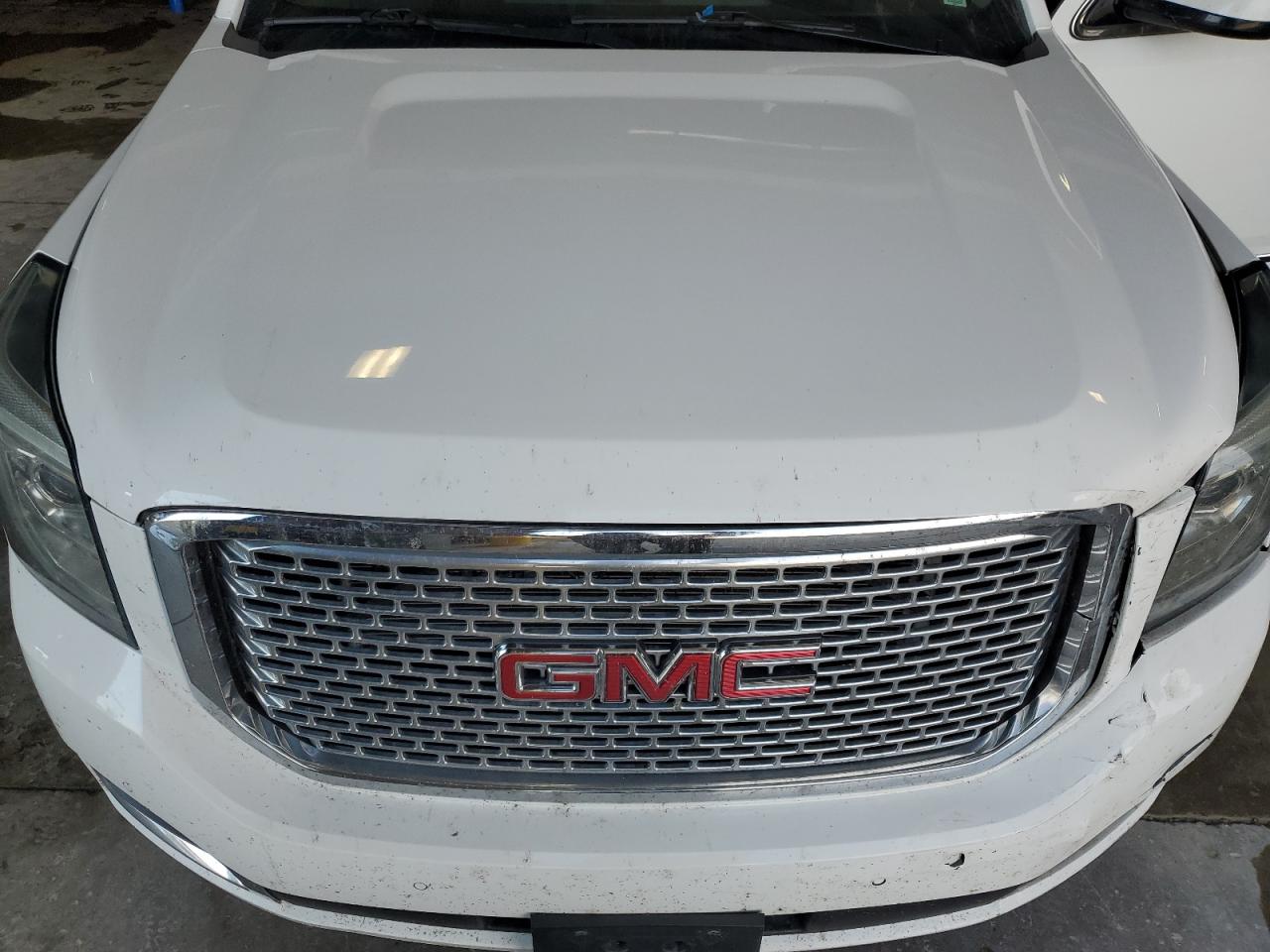 2015 GMC Yukon Xl Denali VIN: 1GKS2JKJ9FR521029 Lot: 82418545