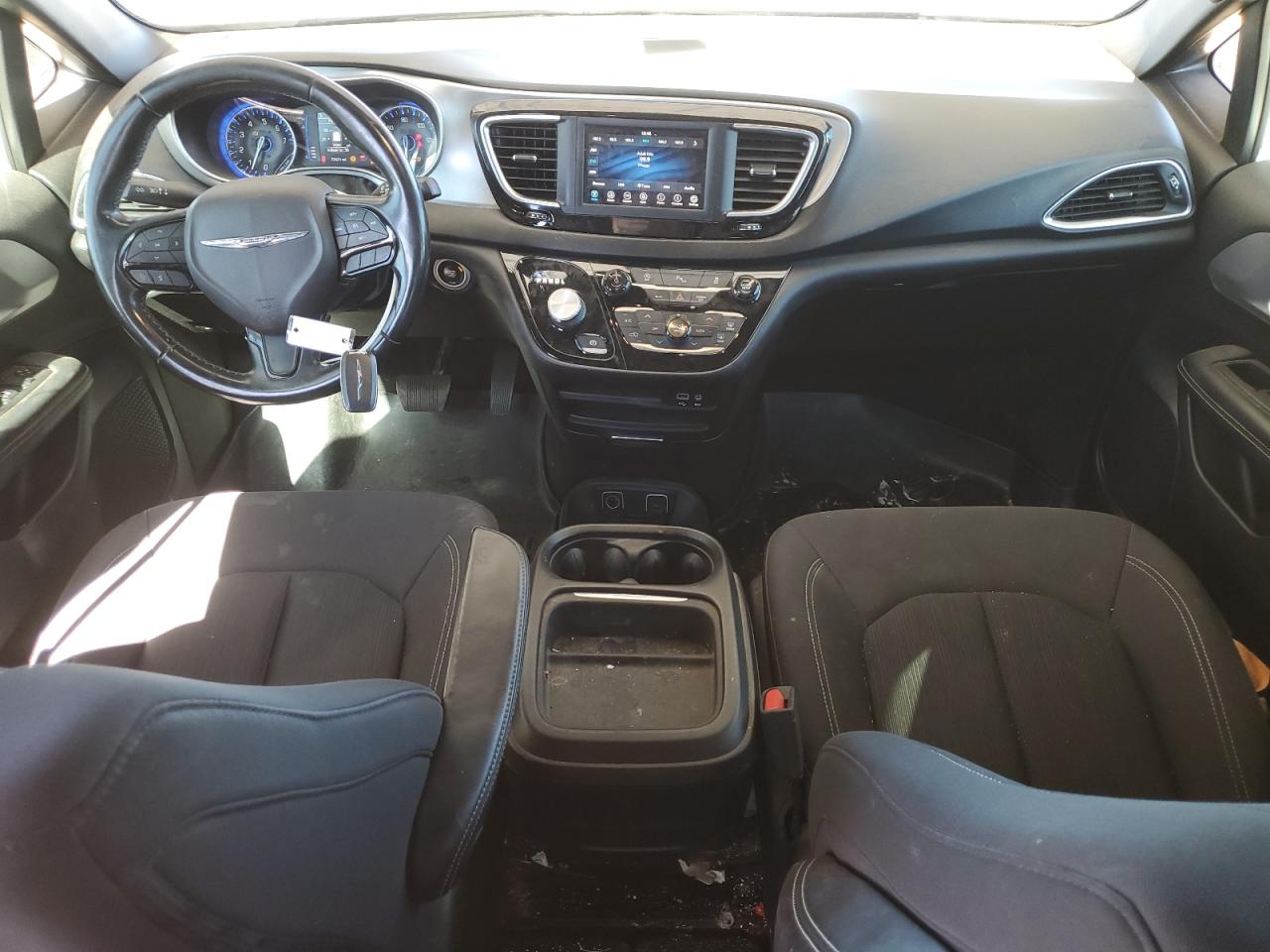 2019 Chrysler Pacifica Touring Plus VIN: 2C4RC1FG0KR633356 Lot: 90632305