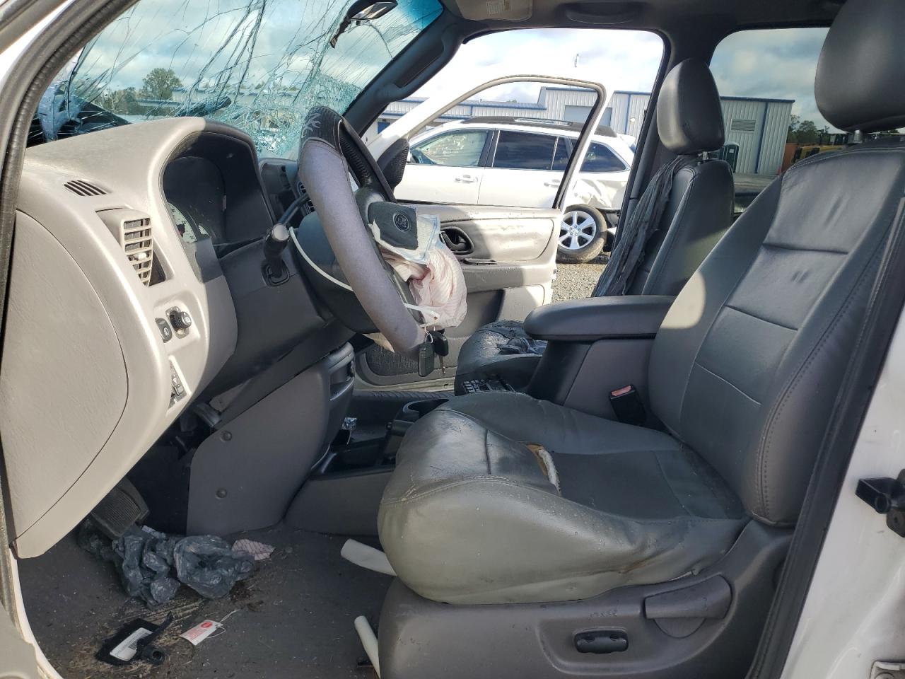 2002 Ford Escape Xlt VIN: 1FMYU04112KD14642 Lot: 90708395