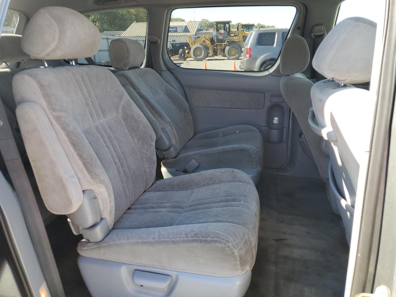 2000 Toyota Sienna Le VIN: 4T3ZF13C6YU192064 Lot: 82363165