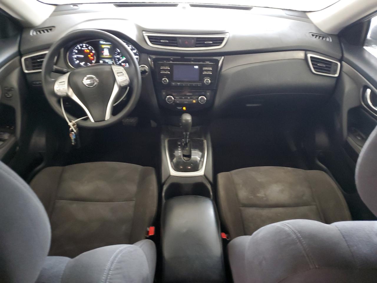 2015 Nissan Rogue S VIN: KNMAT2MV2FP569560 Lot: 82155095