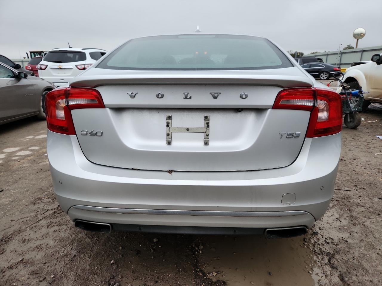 2016 Volvo S60 Platinum VIN: LYV402FM0GB087886 Lot: 82686645