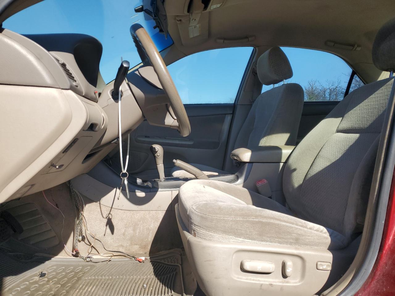 2004 Toyota Camry Le VIN: 4T1BE32K34U271249 Lot: 86603115