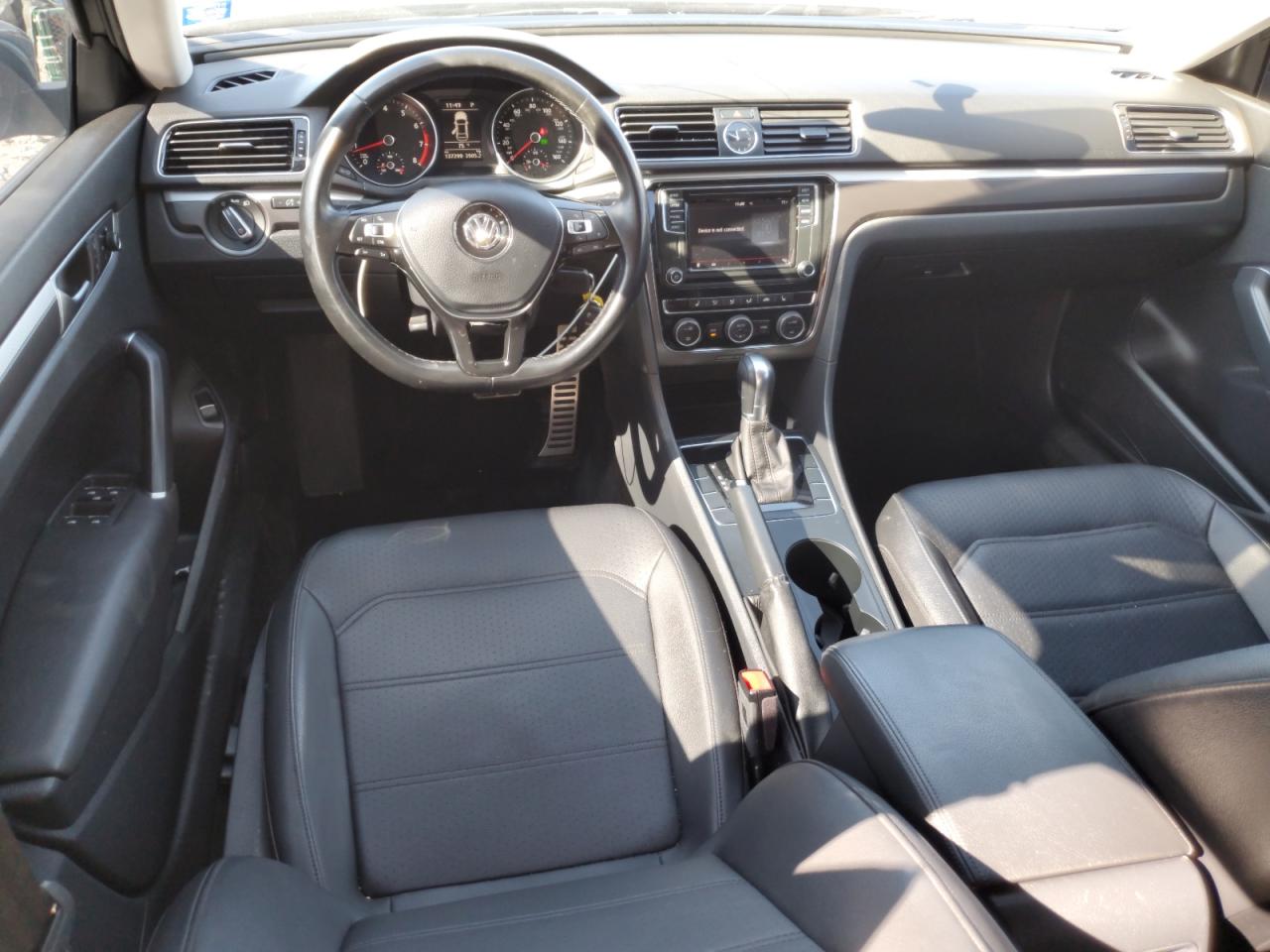 2017 Volkswagen Passat R-Line VIN: 1VWDT7A34HC020141 Lot: 81970775