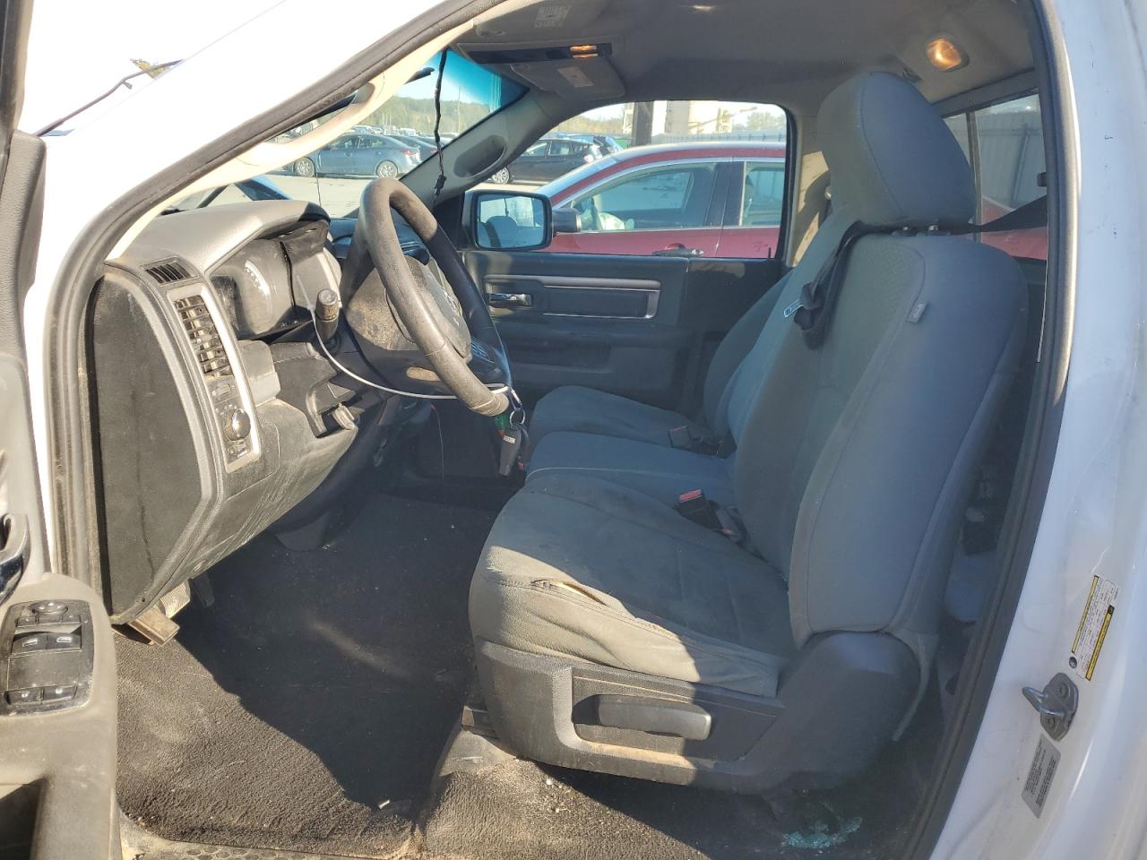 2015 Ram 1500 St VIN: 3C6JR6DT1FG539711 Lot: 87061165